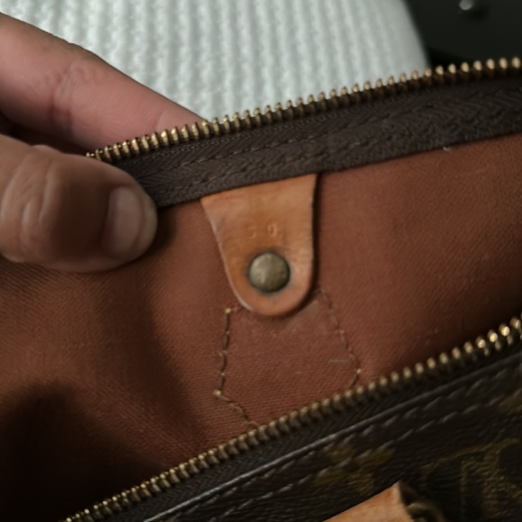 Louis Vuitton speedy 40 COA included - Picture 13 of 16